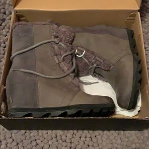 Sorel Joan of Arctic Shearing Wedge